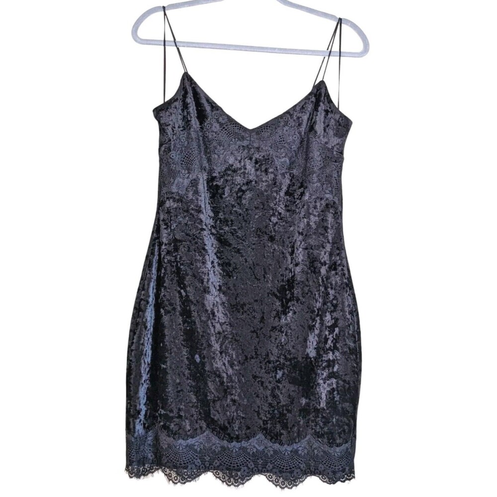 Guess Black Bodycon Mini Dress Sz M Velvet Lace Sexy whimsigoth 90s